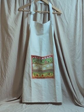 White Kitchen Apron with Colorful Front Patch NWOT
